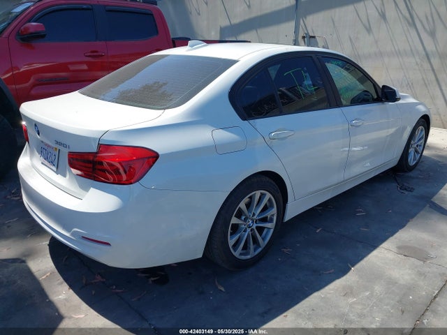 BMW 2018 2018 WBA8A3C55JA489299 Image 4