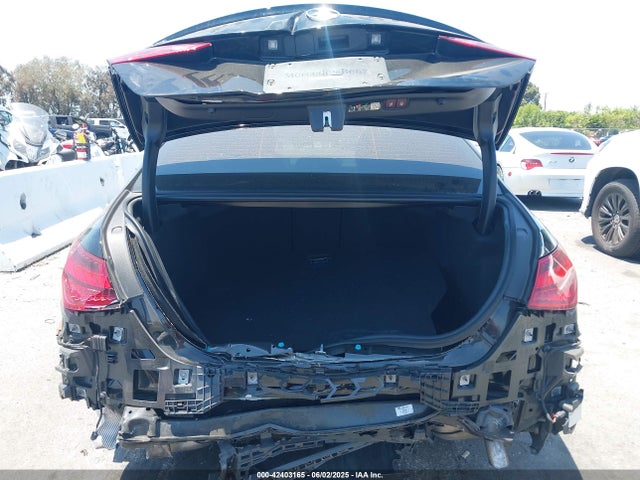 W1KAF4GB8PR146594 Mercedes-Benz m254