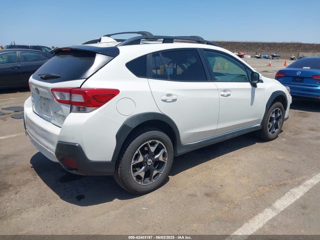 Subaru naturally aspirated 2018 JF2GTABC9JH331683 Image 4