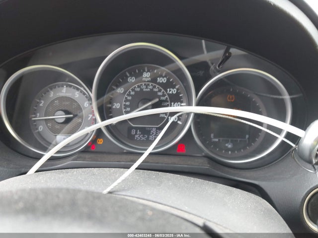 JM1GJ1W55F1185637 Mazda 2015