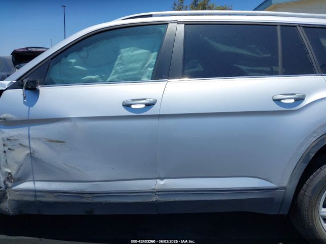 1V2CR2CA6JC570554 Volkswagen 2018