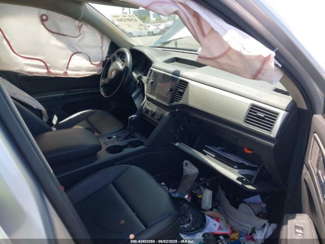 1V2CR2CA6JC570554 Volkswagen 2018