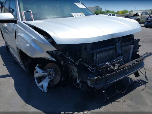 1V2CR2CA6JC570554 Volkswagen 2018