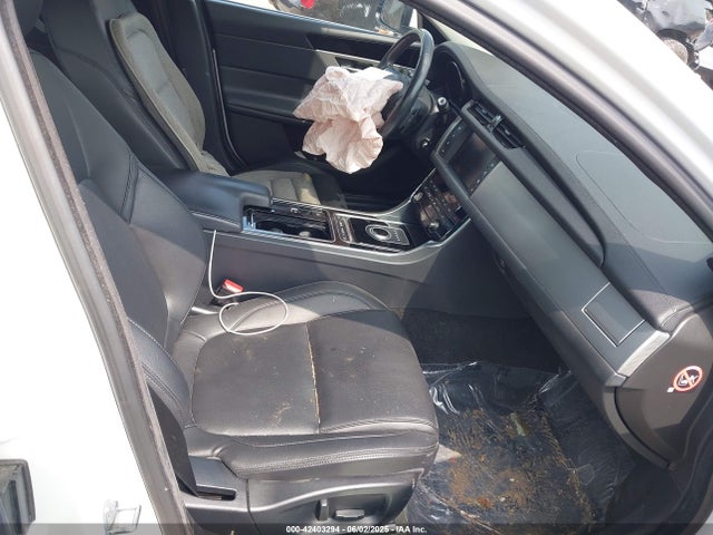 SAJBJ4BN3HCY35057 Jaguar lev3 lev160