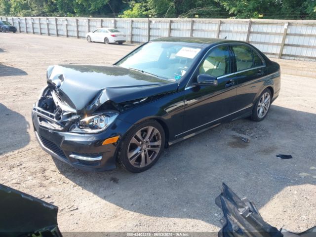 2012 MERCEDES-BENZ C 300 WDDGF8BB3CR202198 Photo 1