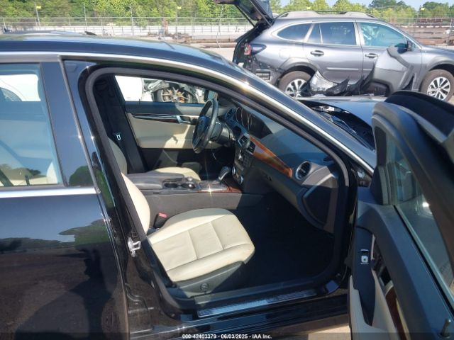 2012 MERCEDES-BENZ C 300 WDDGF8BB3CR202198 Photo 4