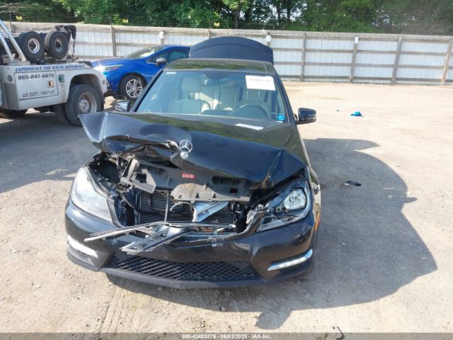 2012 MERCEDES-BENZ C 300 WDDGF8BB3CR202198 Photo 5