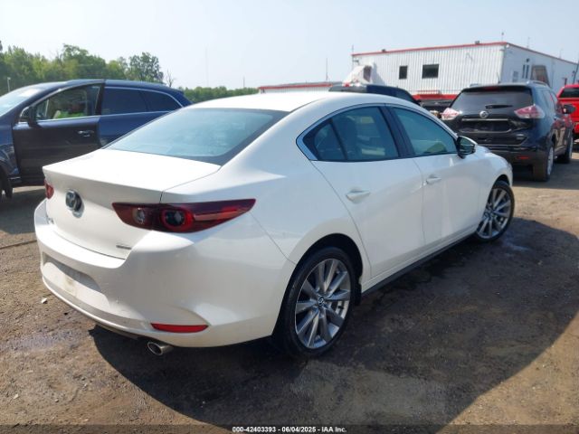 2022 MAZDA MAZDA3 3MZBPACL0NM318573 Photo 3