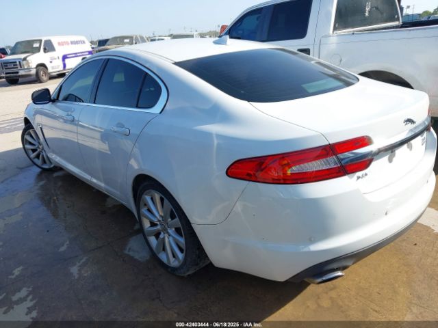 2013 JAGUAR XF SAJWJ0EF1D8S86468 Photo 2