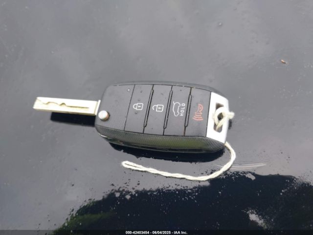 5XYPG4A37GG049212 KIA Sorento 2.4l Lx