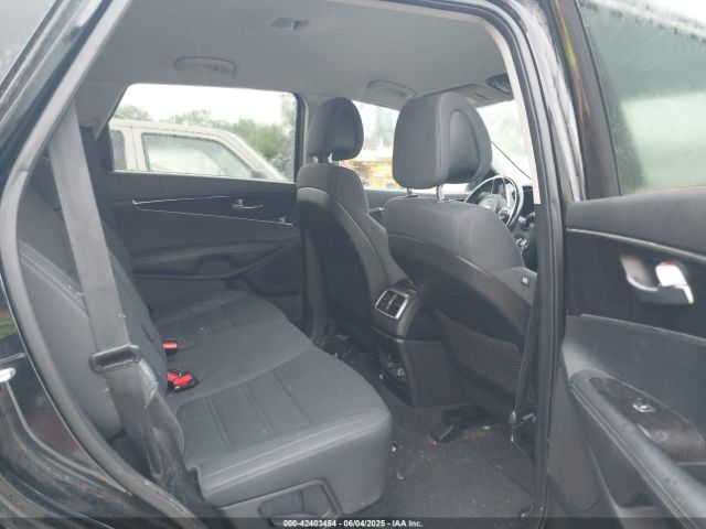 5XYPG4A37GG049212 KIA Sorento 2.4l Lx