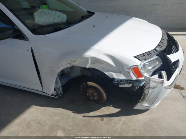 2013 CHRYSLER 300C 2C3CCAET4DH504862 Photo 5
