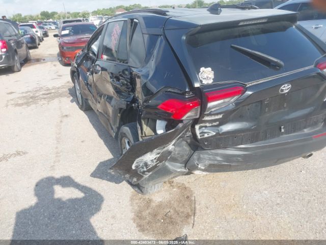 2021 TOYOTA RAV4 2T3W1RFV3MW118740 Photo 2