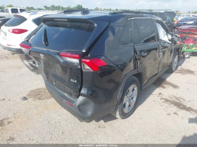 2021 TOYOTA RAV4 2T3W1RFV3MW118740 Photo 3