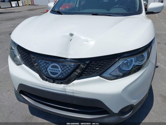 JN1BJ1CP1JW183494 Nissan Rogue Sport S
