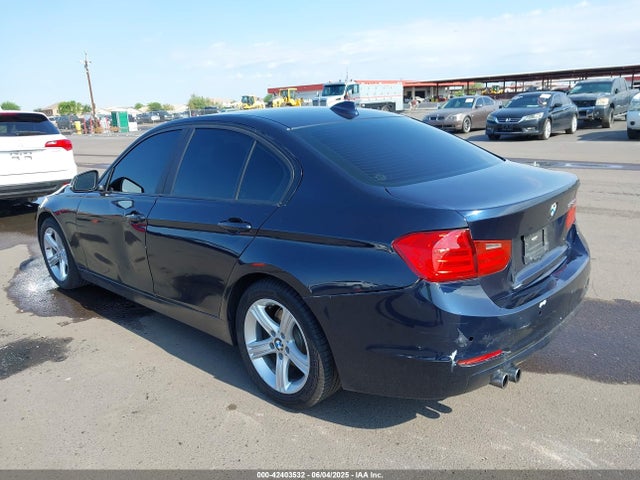 BMW 2014 2014 WBA3C1C58EK115326 Image 3
