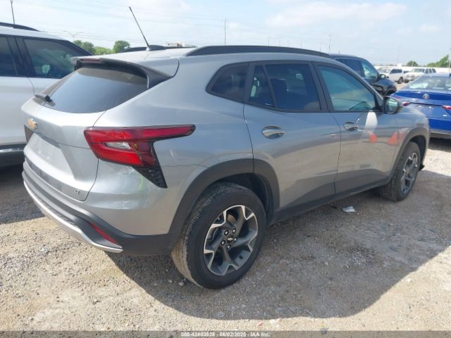 2024 CHEVROLET TRAX KL77LHE22RC226502 Photo 3