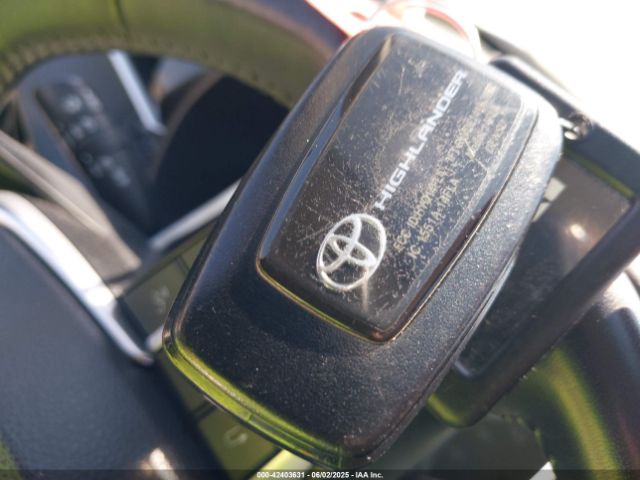 5TDKDRAH2PS040108 Toyota Highlander Le
