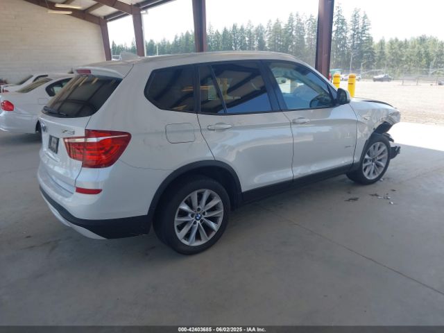 2016 BMW X3 5UXWX9C57G0D86624 Photo 3