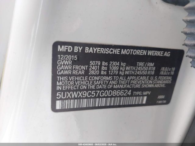 2016 BMW X3 5UXWX9C57G0D86624 Photo 8