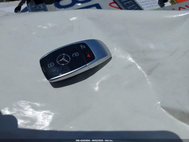 WDDUG6GBXJA346520 Mercedes-Benz m276