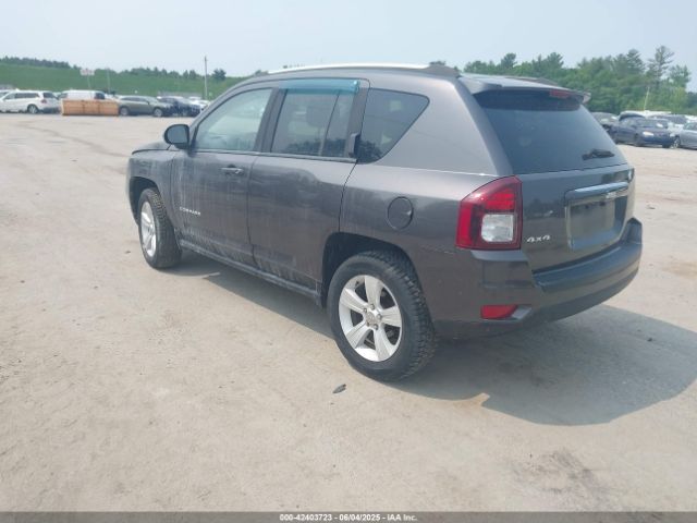 1C4NJDEB3ED904770 Jeep Compass Latitude