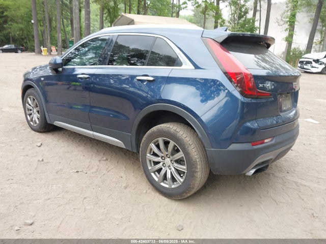 2019 CADILLAC XT4 1GYFZCR46KF163883 Photo 2