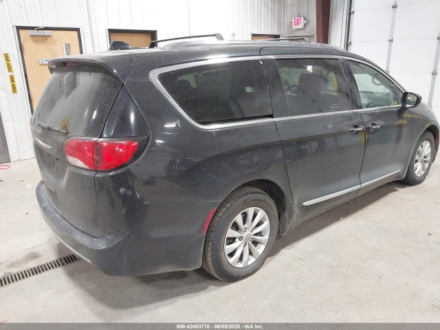 2C4RC1BG3LR176355 Chrysler Pacifica