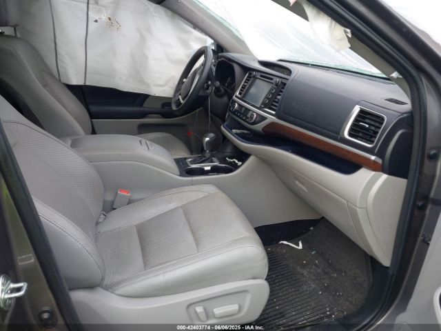 2016 TOYOTA HIGHLANDER 5TDYKRFH4GS153874 Photo 4