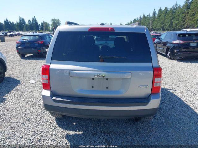 1C4NJPFA2GD633341 Jeep Patriot Latitude