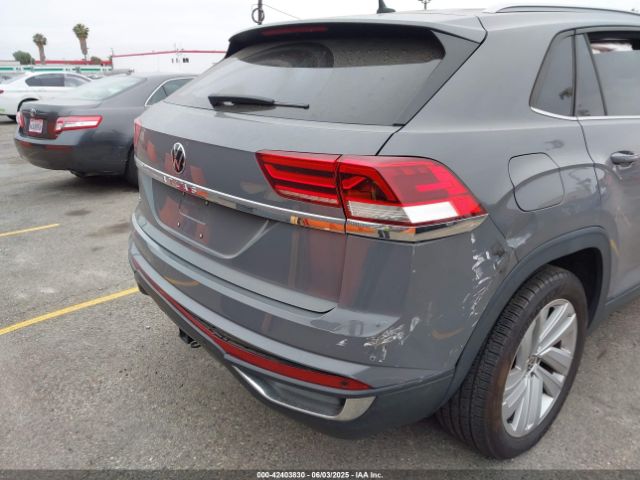 2020 VOLKSWAGEN ATLAS CROSS SPORT 1V2YE2CA6LC231958 Photo 3