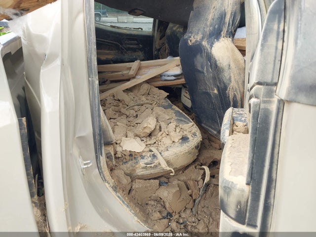 1GCPTBEK4P1137779 Chevrolet l3b