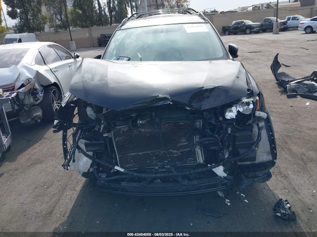 5N1AT2MT9JC737821 Nissan Rogue
