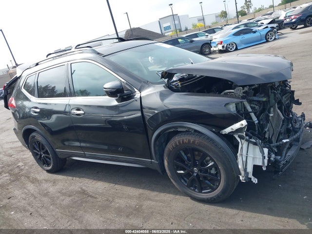 5N1AT2MT9JC737821 Nissan Rogue
