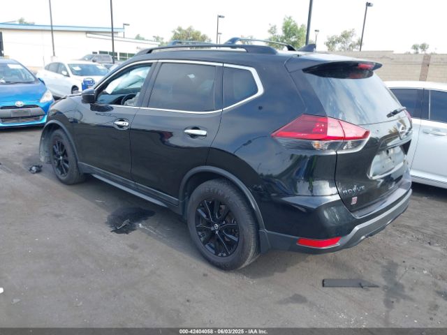 2018 NISSAN ROGUE 5N1AT2MT9JC737821 Photo 2