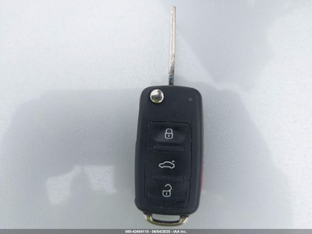 1VWLA7A38KC004758 Volkswagen Passat 2.0t Wolfsburg Edition