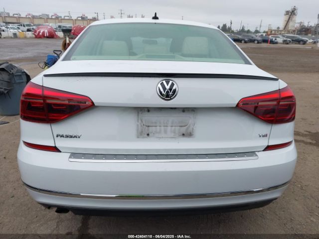 1VWLA7A38KC004758 Volkswagen Passat 2.0t Wolfsburg Edition