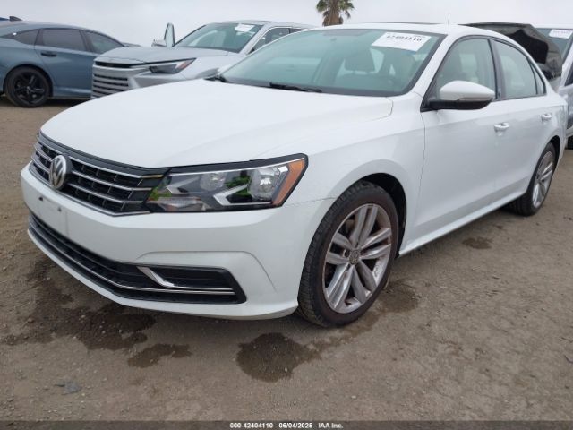 1VWLA7A38KC004758 Volkswagen Passat 2.0t Wolfsburg Edition