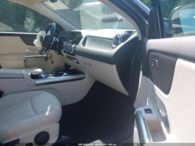 2022 MERCEDES-BENZ GLA 250 W1N4N4HB7NJ393523 Photo 4