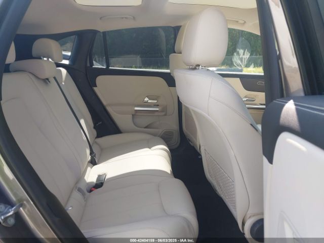 2022 MERCEDES-BENZ GLA 250 W1N4N4HB7NJ393523 Photo 7