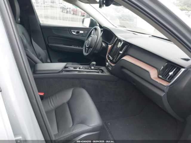 2024 VOLVO XC60 YV4L12RL9R1724910 Photo 4