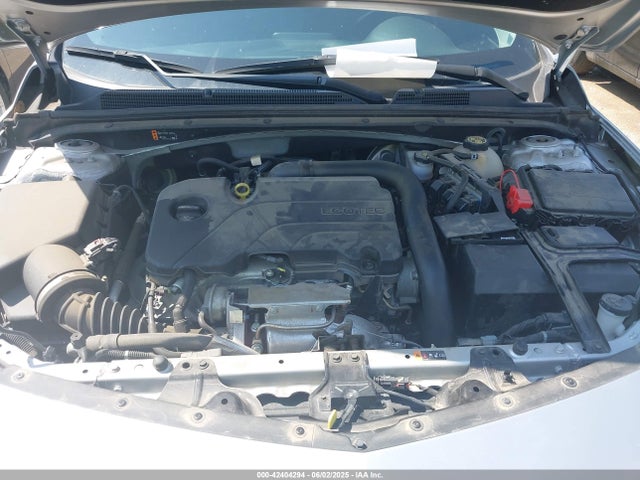 1G1ZG5ST5NF111521 Chevrolet Malibu Fwd Rs