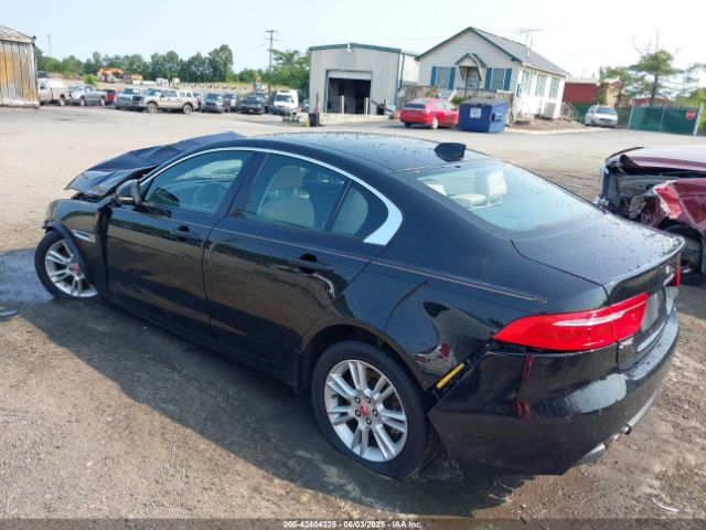 2018 JAGUAR XE SAJAJ4FN7JCP28038 Photo 2