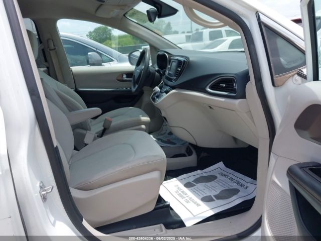 2C4RC1CGXHR524965 Chrysler Pacifica Lx
