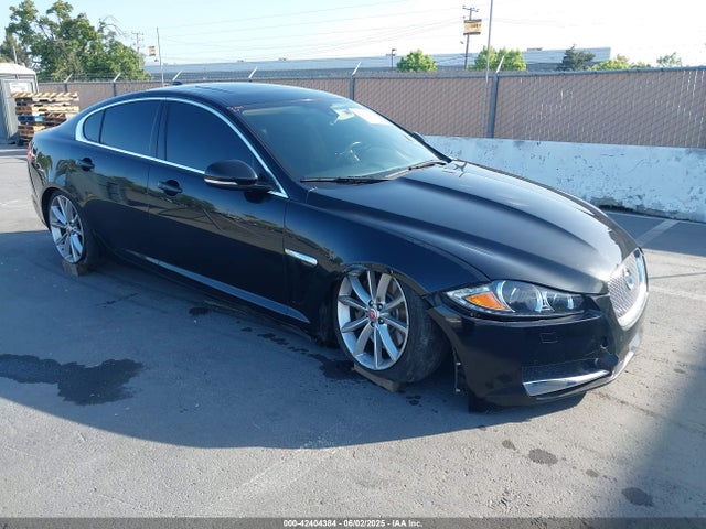 2015 JAGUAR XF SAJWA0F78F8U87889 Photo 0