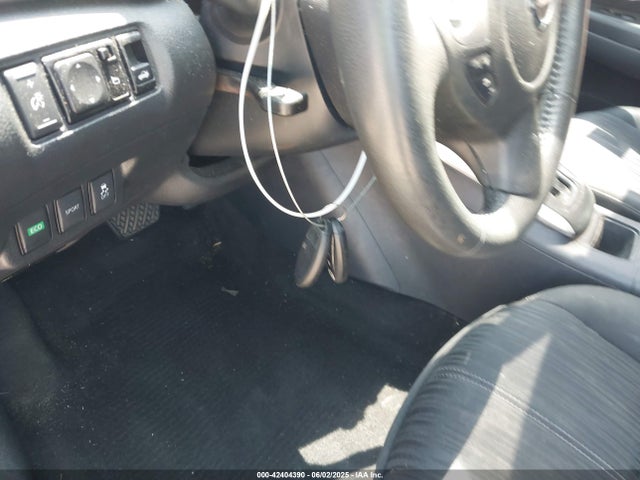 3N1AB7AP0HY275830 Nissan Sentra
