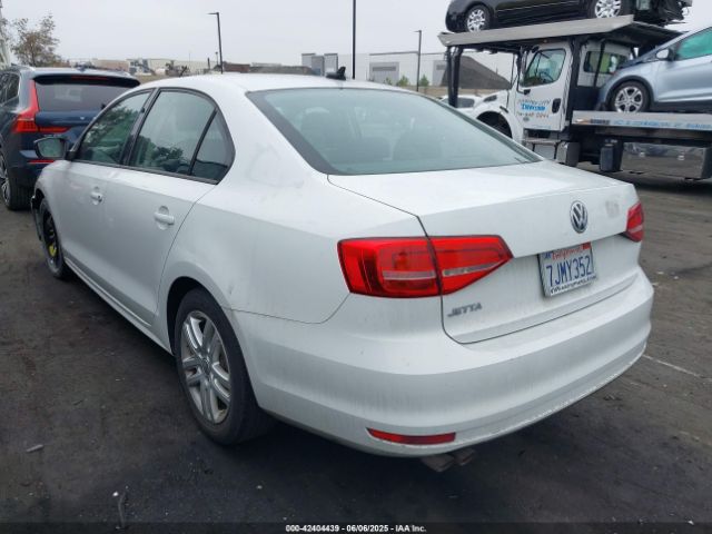 3VW2K7AJ9FM241528 Volkswagen 2015