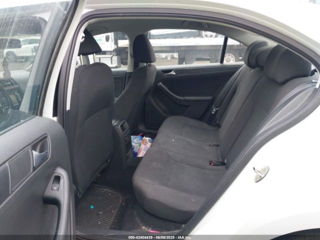 3VW2K7AJ9FM241528 Volkswagen 2015