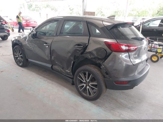 2017 MAZDA CX-3 JM1DKDC72H0173414 Photo 2