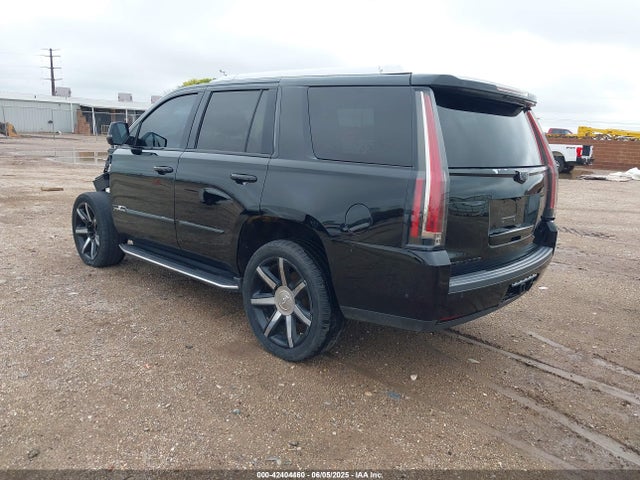 2017 CADILLAC ESCALADE 1GYS4BKJXHR399824 Photo 2